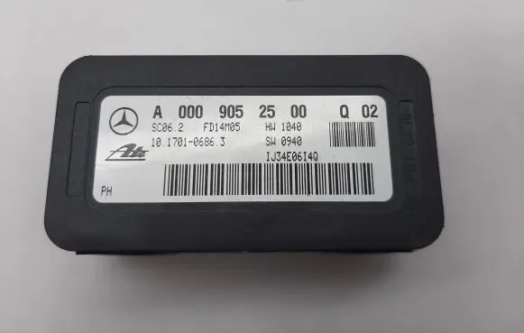 Mercedes-Benz E W212 ESP acceleration yaw rate sensor A0009052500