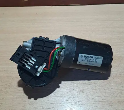 BMW 3 E46 Wiper motor 0390241384 6921349