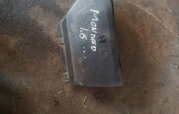 Ford Mondeo MK IV Fuse box cover 6G9T14A076AE