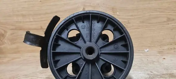 Volvo V70 Power steering pump