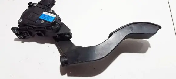 Volkswagen PASSAT B5.5 Accelerator throttle pedal 8D1723523M 6PV008376-02