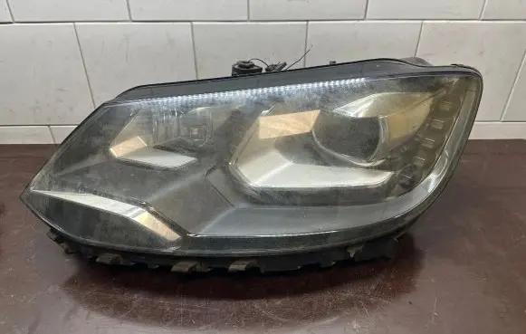 Volkswagen Sharan Headlight/headlamp 7N2941751