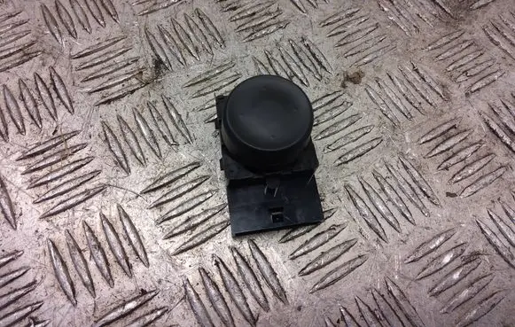 Opel Insignia A Seat control switch 13285104
