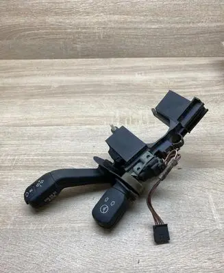 BMW 5 E39 Indicator stalk 8352172