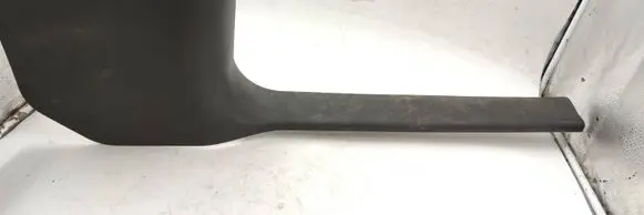 Cadillac CTS Foot area side trim 005202221