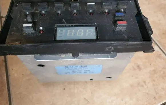Audi 100 S4 C4 Climate control unit 16123319 443820043F