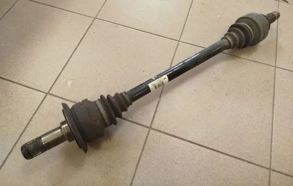 Rear driveshaft