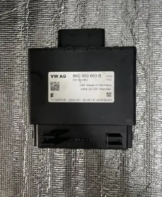 Audi A5 Sportback 8TA Voltage converter/converter module 8K0959663B
