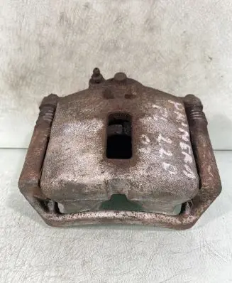Nissan Primera Front brake caliper