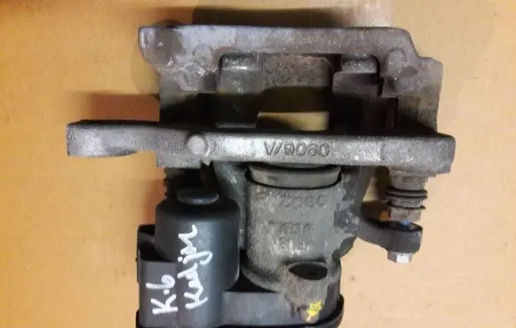 Renault Kadjar Rear brake caliper 32353311C