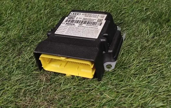 Audi A6 S6 C7 4G Airbag control unit/module 4G0959655A 0285010714