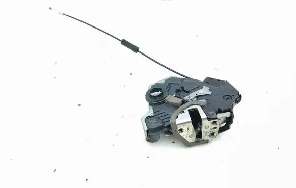 Lexus CT 200H Front door lock A046693