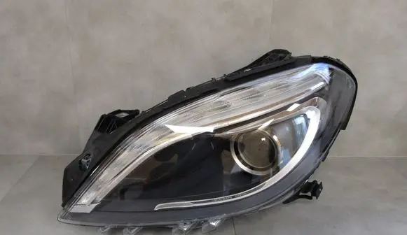 Mercedes-Benz B W246 W242 Headlight/headlamp A2468207161 0301271271 LE10A6247