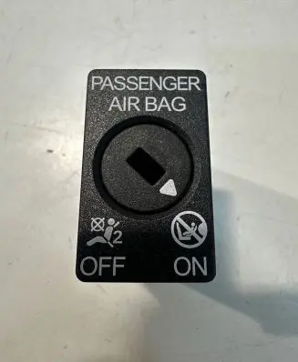 Passenger airbag on/off switch