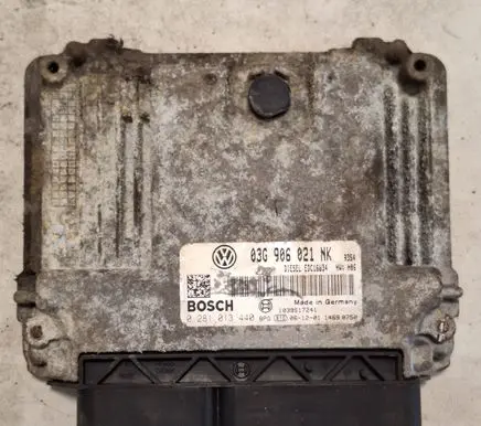 Volkswagen PASSAT B6 Engine control unit/module 03G906021NK 1039S17241 0281013440