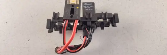 Audi A6 S6 C6 4F Glow plug pre-heat relay 4E0907282A