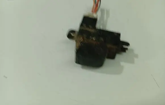 Nissan Primera Electric window control switch 25411AV600