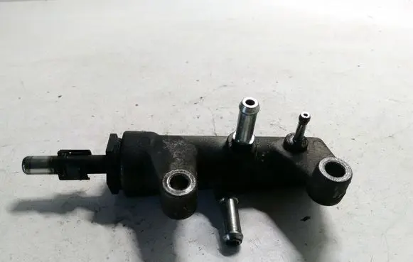 Opel Vectra C Fuel pressure regulator 55193043