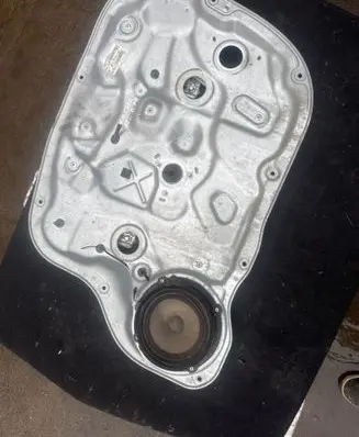 KIA Ceed Front window lifting mechanism without motor 824801H130