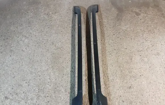 Suzuki Grand Vitara I Roof bar rail