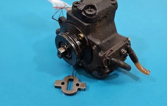 Mercedes-Benz Vaneo W414 Fuel injection high pressure pump 0445010008 IMPRK1575448