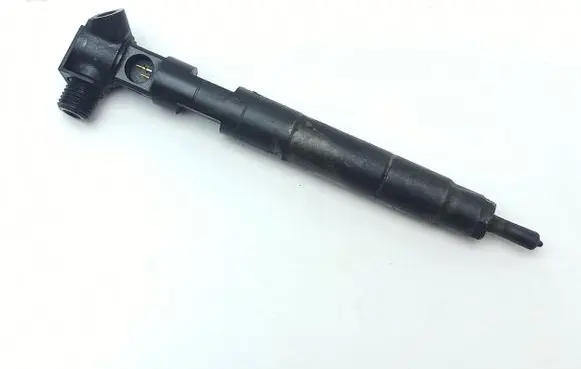 Mercedes-Benz E W212 Fuel injector A6510704987