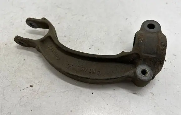 Audi A6 S6 C7 4G Lower shock absorber bracket 
