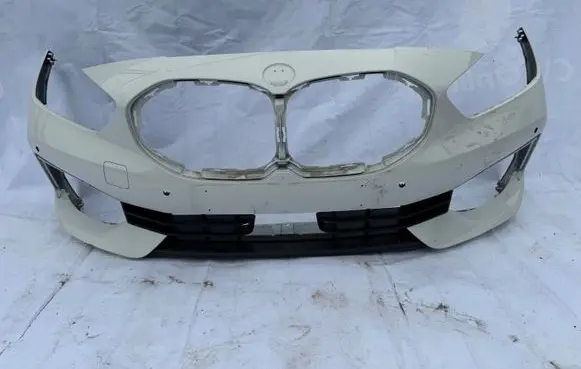 BMW 1 F40 Front bumper 7459708