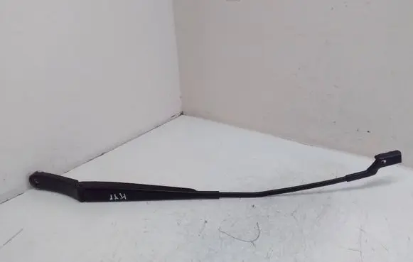 Volkswagen PASSAT B8 Front wiper blade arm 3G2955409