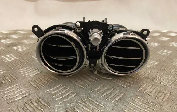Mercedes-Benz E W213 Dash center air vent grill A2138307700