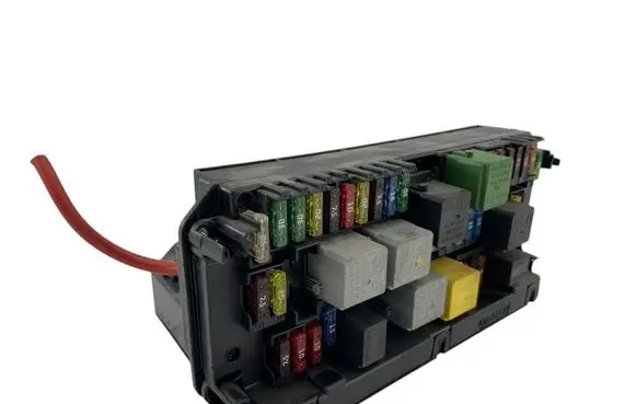Mercedes-Benz E W212 Fuse module A2129007124 A2129024408 A2129015504