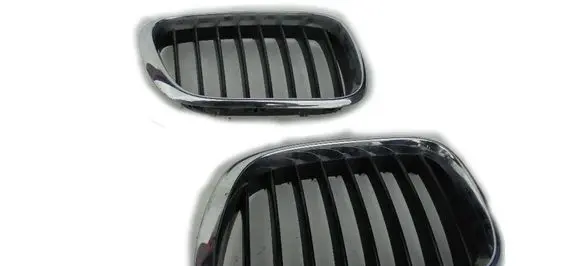 BMW X5 E53 Front bumper upper radiator grill 511371137337113733