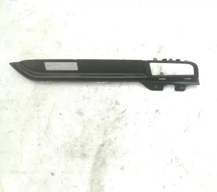 Ford Mustang VI Dashboard glove box trim FR3B63044B88