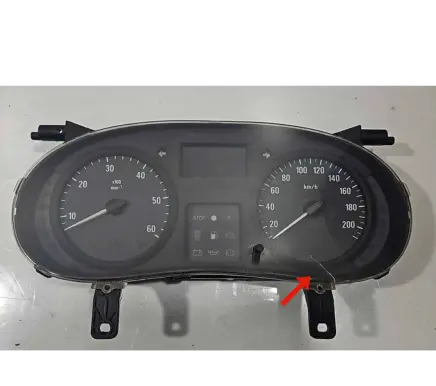 Opel Vivaro Speedometer (instrument cluster) P8200390135 216788839 NS8162759Z