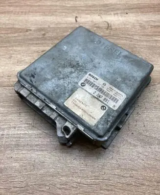 BMW 5 E39 Engine control unit/module ECU 2247891 0281001373