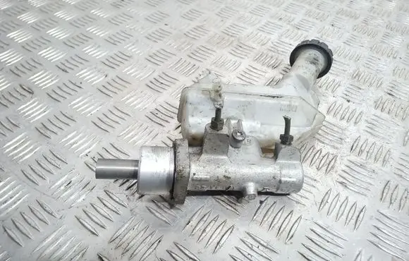 Nissan Note (E11) Master brake cylinder