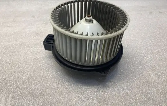 Mazda 6 Heater fan/blower 8727000361