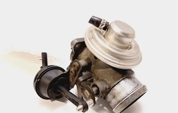 Volkswagen Lupo EGR valve 038131501E