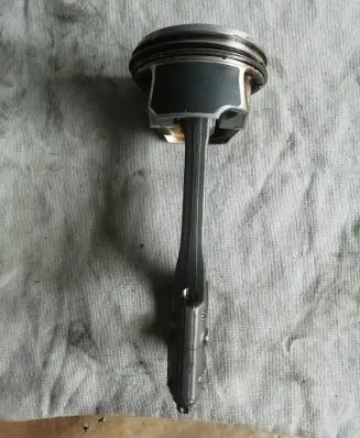 Audi Q5 SQ5 Piston 18061406HBP 8245553