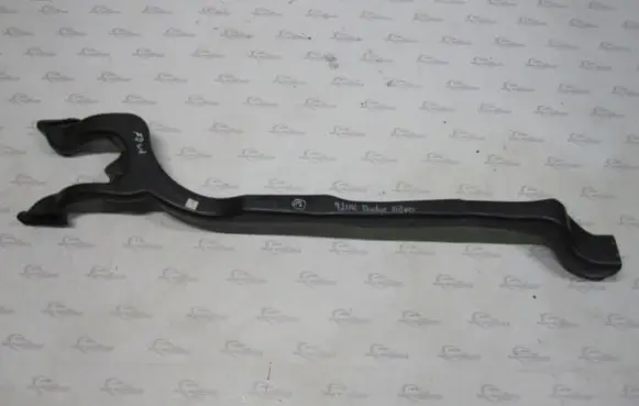 Dodge Nitro Intercooler air guide/duct channel 55037827AD
