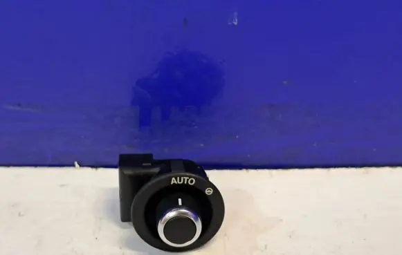 Jaguar F-Type Steering wheel adjustment switch FW936465BB