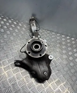 BMW X5 F15 Front wheel hub 6773783 16193510