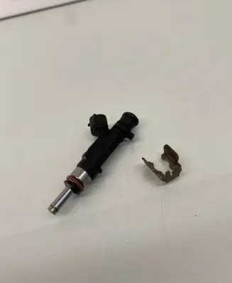 Audi A6 S6 C6 4F Fuel injector 06E133551 0280158053