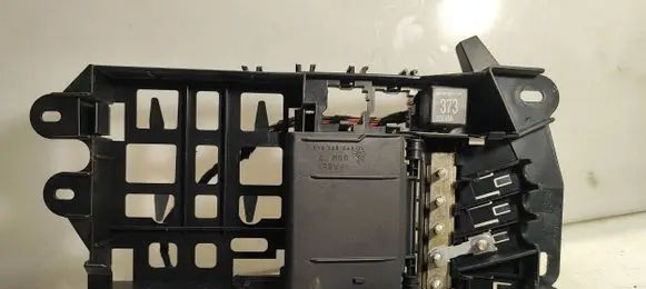 Audi A6 S6 C6 4F Fuse box set 4F0971845