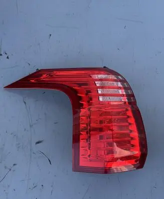 Rear/tail lights