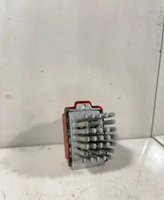 Audi TT Mk1 Heater blower motor/fan resistor 1J0907521 657364M 5DS00646701