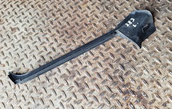 BMW 4 F36 Gran coupe Rear door rubber seal (on body) 7431095