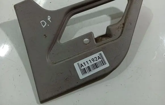 Mitsubishi Grandis Other interior part MN166600