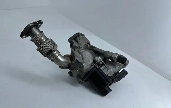 Audi A8 S8 D4 4H EGR valve 057131224J