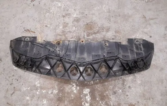 Mercedes-Benz B W245 Engine splash shield/under tray 1698850136 A1698850136